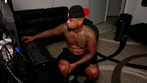 Snapshot of slangondemhoes chatting on May 7, 5:29 pm nasty twitter KASHCARTERATL online show from May 7, 5:29 pm