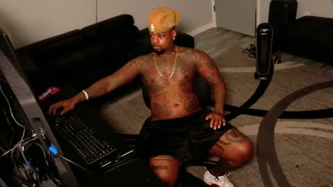 Snapshot of slangondemhoes chatting on May 12, 7:05 am nasty twitter KASHCARTERATL online show from May 12, 7:05 am