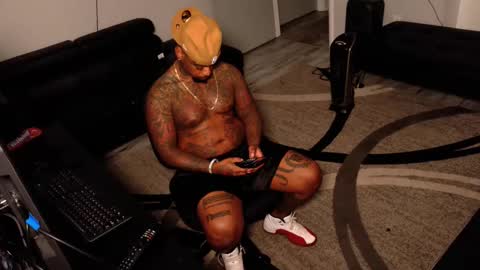 Snapshot of slangondemhoes chatting on May 12, 10:07 pm nasty twitter KASHCARTERATL online show from May 12, 10:07 pm
