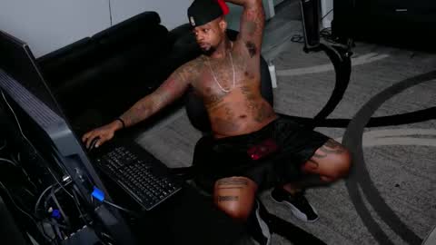 Snapshot of slangondemhoes chatting on May 18, 6:25 pm nasty twitter KASHCARTERATL online show from May 18, 6:25 pm