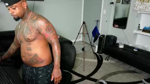 Snapshot of slangondemhoes chatting on May 30, 6:49 pm nasty twitter KASHCARTERATL online show from May 30, 6:49 pm