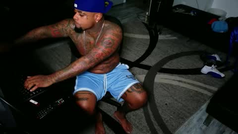 Snapshot of slangondemhoes chatting on June 10, 5:01 pm nasty twitter KASHCARTERATL online show from June 10, 5:01 pm