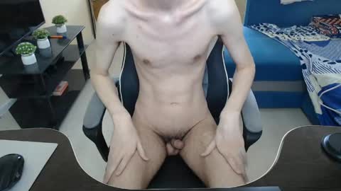 Snapshot of slavaxxx777 chatting on May 17, 7:50 am Slava GAY. PVT OPEN. online show from May 17, 7:50 am