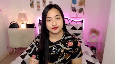 Snapshot of slave_amanda69 chatting on February 4, 1:00 am Queen Cyrine online show from February 4, 1:00 am