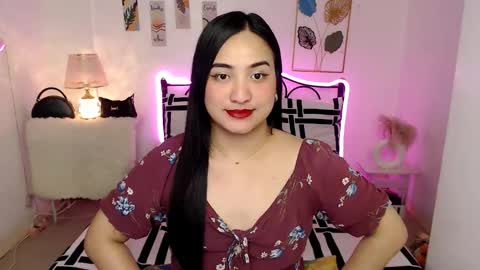 Snapshot of slave_amanda69 chatting on February 15, 5:15 am Queen Cyrine online show from February 15, 5:15 am