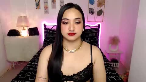 Snapshot of slave_amanda69 chatting on March 4, 2:17 am Queen Cyrine online show from March 4, 2:17 am