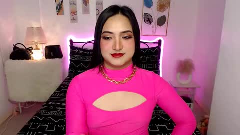 Snapshot of slave_amanda69 chatting on March 5, 2:51 am Queen Cyrine online show from March 5, 2:51 am