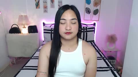 Snapshot of slave_amanda69 chatting on March 13, 8:10 am Queen Cyrine online show from March 13, 8:10 am