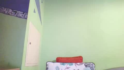 Snapshot of slaveboy32bi chatting on January 13, 10:37 pm slave boy perwers bdsmFEMDOM online show from January 13, 10:37 pm