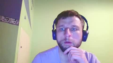 Snapshot of slaveboy32bi chatting on March 16, 10:36 pm slave boy perwers bdsmFEMDOM online show from March 16, 10:36 pm