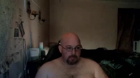 Snapshot of slavejim518 chatting on January 21, 1:39 am slavejim online show from January 21, 1:39 am