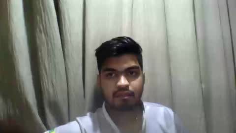 Snapshot of slavesj18 chatting on December 18, 4:24 pm Add me on hangout sjcool1998 online show from December 18, 4:24 pm