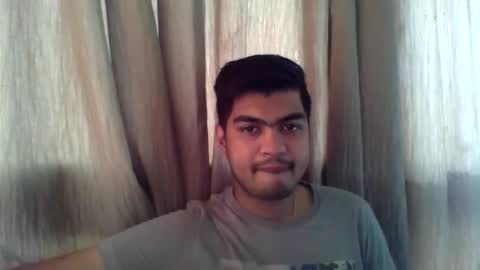 Snapshot of slavesj18 chatting on January 6, 4:38 am Add me on hangout sjcool1998 online show from January 6, 4:38 am