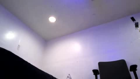 Sleazyycarlitx online show from November 15, 8:55 am