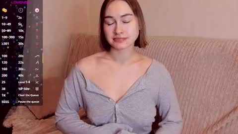 Alice online show from December 5, 6:26 pm