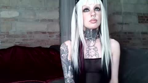 sleeperly online show from February 8, 2:26 am