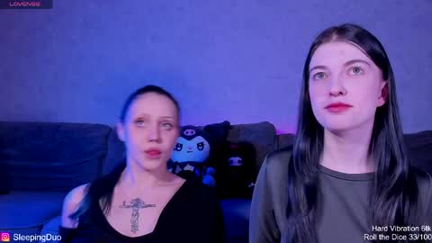 Snapshot of sleepingduo chatting on May 30, 6:16 pm Hi We are Iva and Angela Nice to meet u 3 online show from May 30, 6:16 pm