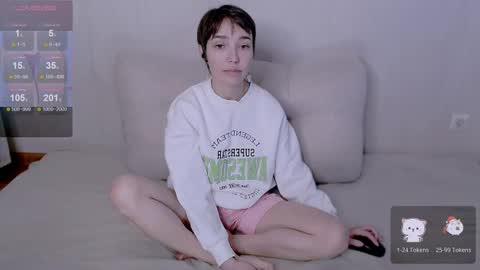 Snapshot of sleepy_ash_ chatting on June 24, 12:59 pm sleepy_ash_ online show from June 24, 12:59 pm