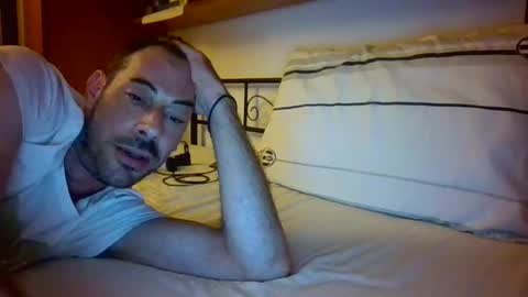 Snapshot of slevin1983 chatting on July 21, 12:02 am slevin online show from July 21, 12:02 am
