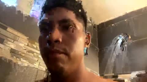 Snapshot of slickbadboy chatting on October 1, 10:16 pm slickbadboy online show from October 1, 10:16 pm