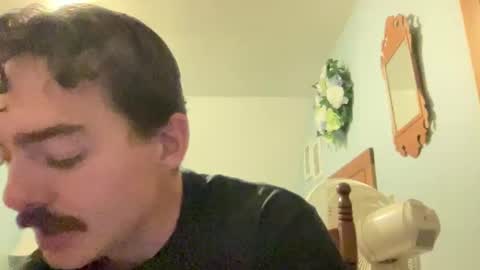 Snapshot of slickmass chatting on December 9, 11:45 pm SlickMass online show from December 9, 11:45 pm