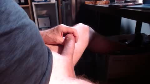 Snapshot of sliderguy699 chatting on April 19, 11:53 am sliderguy699 online show from April 19, 11:53 am
