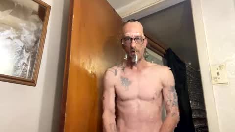 Snapshot of slim315488 chatting on May 23, 11:47 am slim315488 online show from May 23, 11:47 am