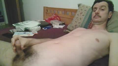 Snapshot of slim38 chatting on October 28, 2:04 am Alin online show from October 28, 2:04 am