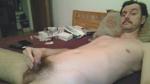 Snapshot of slim38 chatting on December 1, 3:06 pm Alin online show from December 1, 3:06 pm