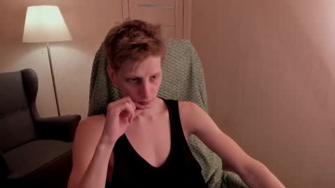 Snapshot of slim_andy chatting on December 15, 1:22 pm Andy online show from December 15, 1:22 pm