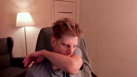 Snapshot of slim_andy chatting on December 26, 12:38 pm Andy online show from December 26, 12:38 pm