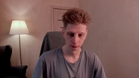 Snapshot of slim_andy chatting on January 17, 9:39 am Andy online show from January 17, 9:39 am