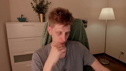 Snapshot of slim_andy chatting on January 25, 10:29 am Andy online show from January 25, 10:29 am