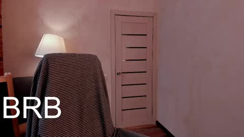 Snapshot of slim_andy chatting on February 23, 10:28 am Andy online show from February 23, 10:28 am