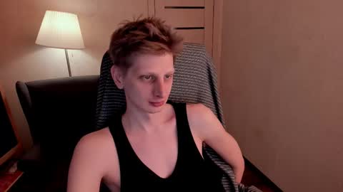 Snapshot of slim_andy chatting on February 27, 1:28 pm Andy online show from February 27, 1:28 pm