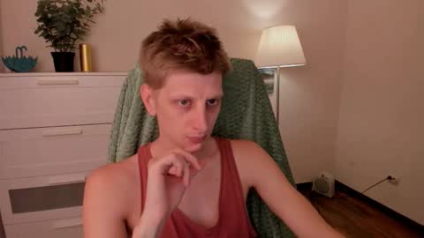 Snapshot of slim_andy chatting on September 14, 10:14 am Andy online show from September 14, 10:14 am