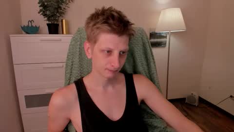 Snapshot of slim_andy chatting on September 20, 10:16 am Andy online show from September 20, 10:16 am