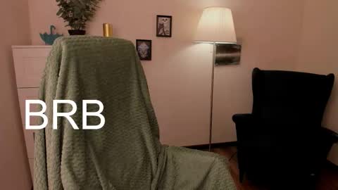 Snapshot of slim_andy chatting on November 30, 8:24 pm Andy online show from November 30, 8:24 pm