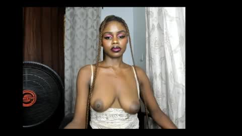 Snapshot of slim_baby2 chatting on May 30, 5:54 pm Slim baby2 online show from May 30, 5:54 pm