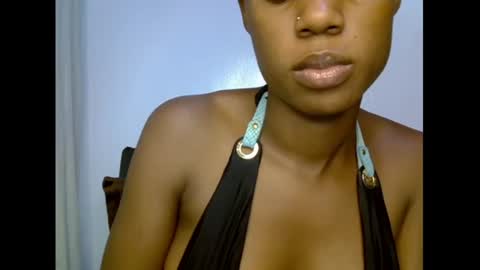 Snapshot of slim_candy12 chatting on July 10, 7:45 am Lily online show from July 10, 7:45 am
