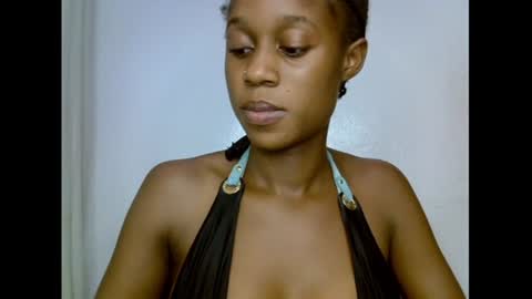 Snapshot of slim_candy12 chatting on July 10, 7:49 pm Lily online show from July 10, 7:49 pm
