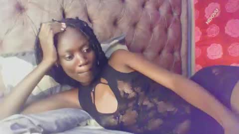 Snapshot of slim_ebony2006 chatting on September 26, 8:13 pm Anna online show from September 26, 8:13 pm