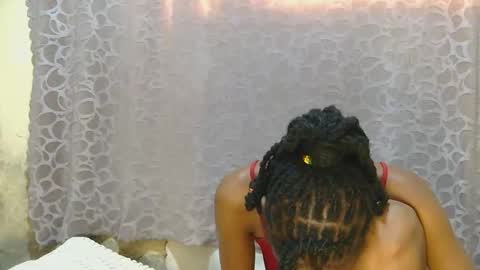 Snapshot of slim_girl01 chatting on May 28, 6:32 am slim_girl01 online show from May 28, 6:32 am
