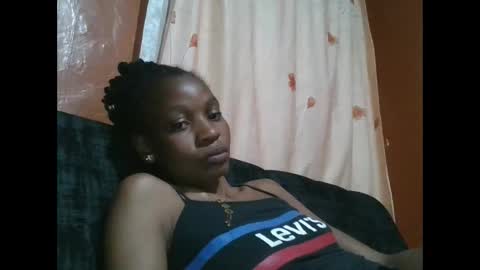 Snapshot of slim_girl01 chatting on June 9, 6:41 pm slim_girl01 online show from June 9, 6:41 pm
