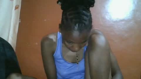 Snapshot of slim_girl01 chatting on June 11, 5:33 pm slim_girl01 online show from June 11, 5:33 pm