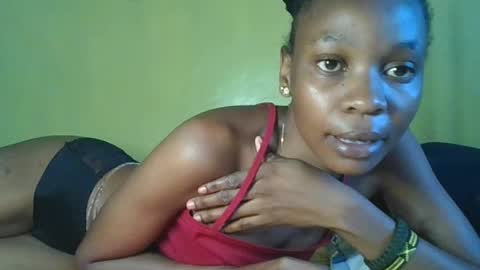 Snapshot of slim_girl01 chatting on June 14, 5:20 am slim_girl01 online show from June 14, 5:20 am