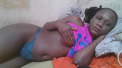 Snapshot of slim_girl3 chatting on May 20, 6:36 pm slim_girl3 online show from May 20, 6:36 pm