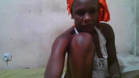 Snapshot of slim_girl3 chatting on July 4, 8:09 am slim_girl3 online show from July 4, 8:09 am