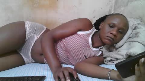 Snapshot of slim_girl3 chatting on July 6, 6:43 pm slim_girl3 online show from July 6, 6:43 pm
