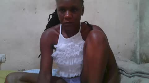 Snapshot of slim_girl3 chatting on July 28, 4:16 pm slim_girl3 online show from July 28, 4:16 pm